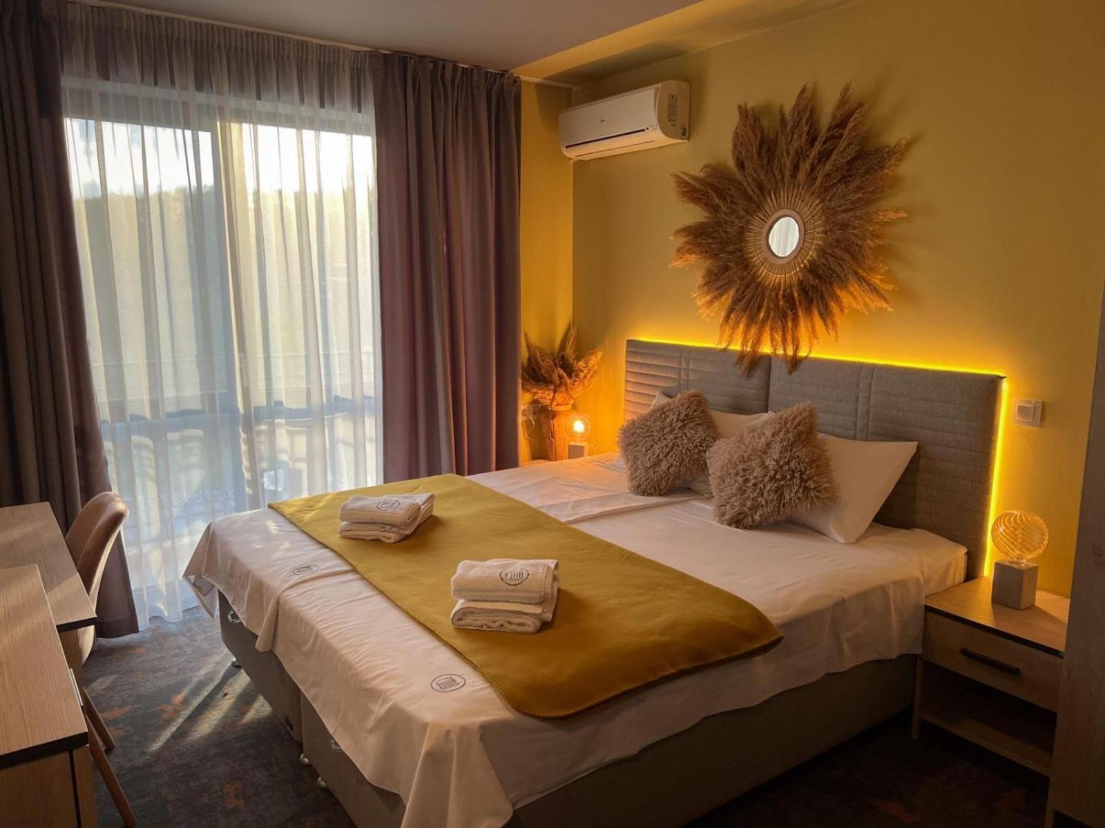 Pino - Villa, Casa, Cucina Е Terrazza Albena Bagian luar foto