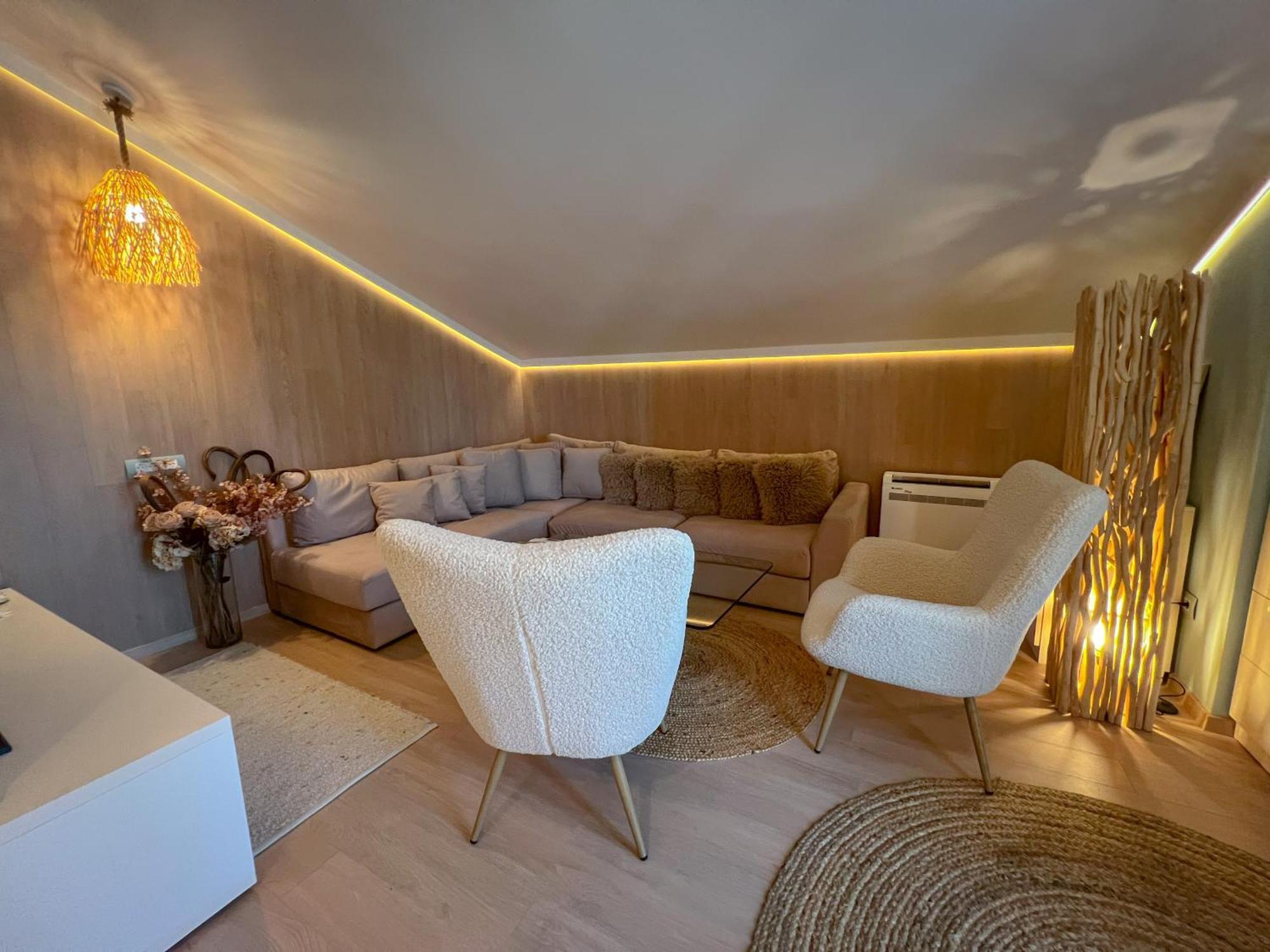 Pino - Villa, Casa, Cucina Е Terrazza Albena Bagian luar foto